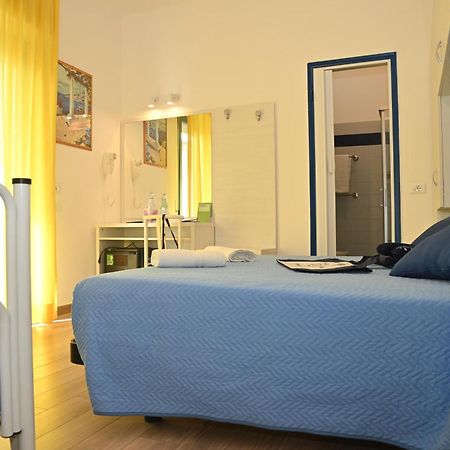 Hotel Tivoli Misano Adriatico Bagian luar foto